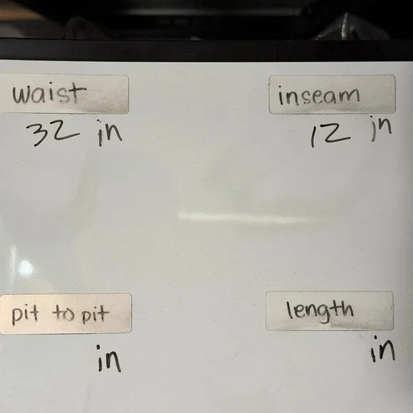 Levi Strauss & Co Womens Classic Bermuda Shorts Blue Denim Size 30 Medium Wash - Picture 14 of 15